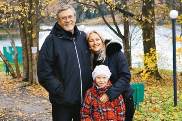 Александр Михайлов: биография, личная жизнь