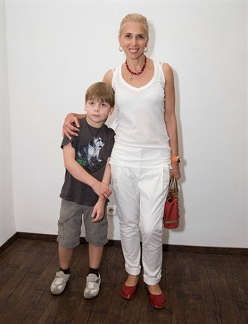Алена Свиридова с младшим сыном фото