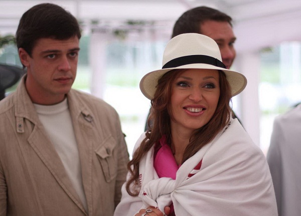 Алла Довлатова с мужем Алексеем Бородой фото