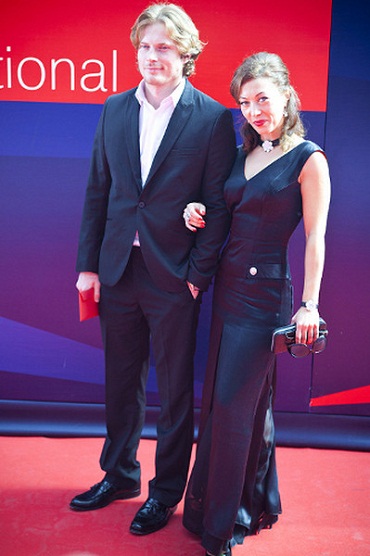 Антон Пампушный с женой фото