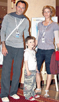 Дмитрий Ульянов с семьей женой и сыном фото