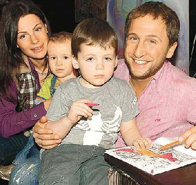 Оскар Кучера семья жена дети фото