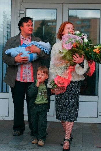 Татьяна Абрамова с первым мужем Сергеем Кулишенко и детьми